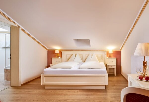 Komfortables Zimmer in Zell am See mit Seeblick, Salzburg