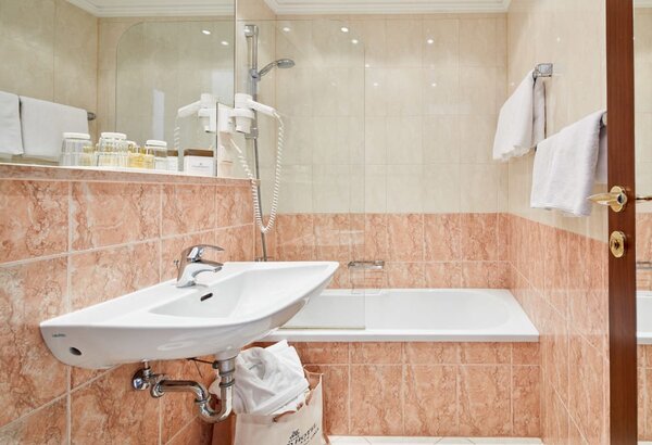 Schönes Zimmer am Zeller See mit Komfort und Stil