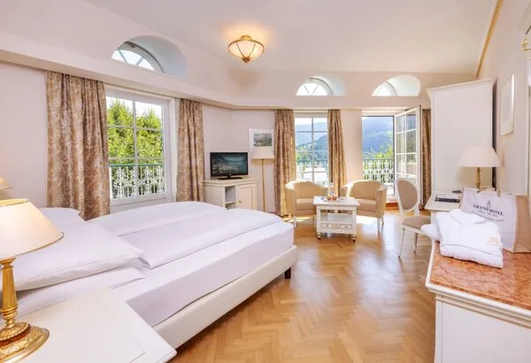 Exquisite hotel room in Zell am See ► lakeview & balcony